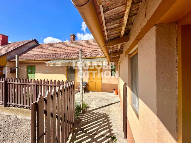 Kiadó ház Cegléd 45 nm