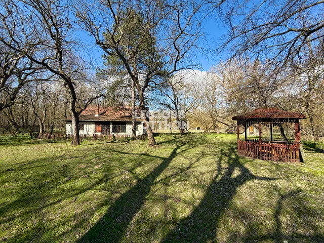 Eladó ház Mikebuda 75 nm