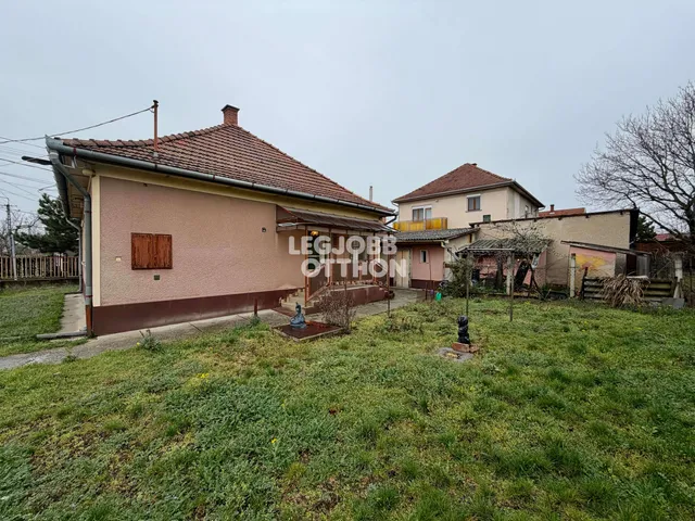 Eladó ház Cegléd 92 nm