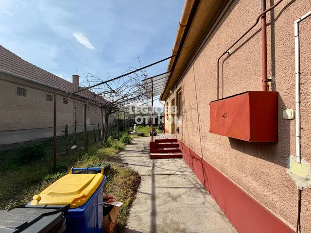 Eladó ház Cegléd 68 nm