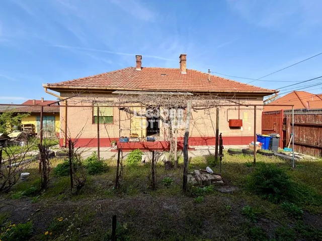 Eladó ház Cegléd 68 nm