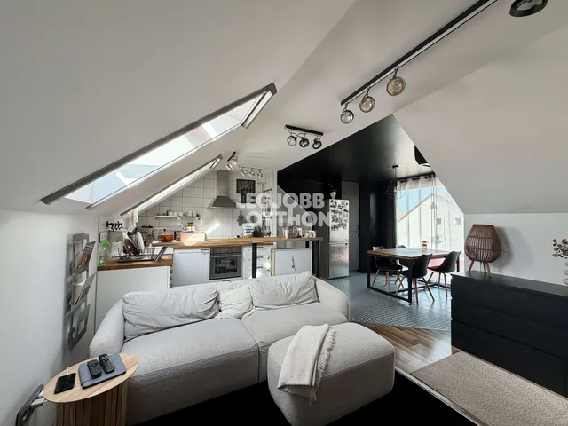 Eladó lakás Cegléd 89 nm