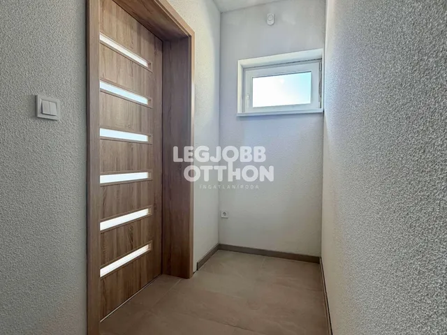 Kiadó lakás Cegléd 74 nm