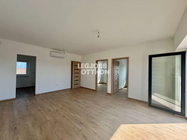 Kiadó lakás Cegléd 74 nm