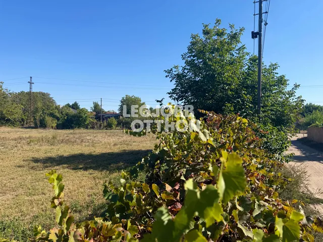 Eladó telek Cegléd 952 nm