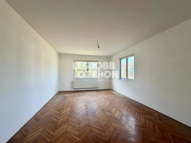 Eladó ház Cegléd 130 nm