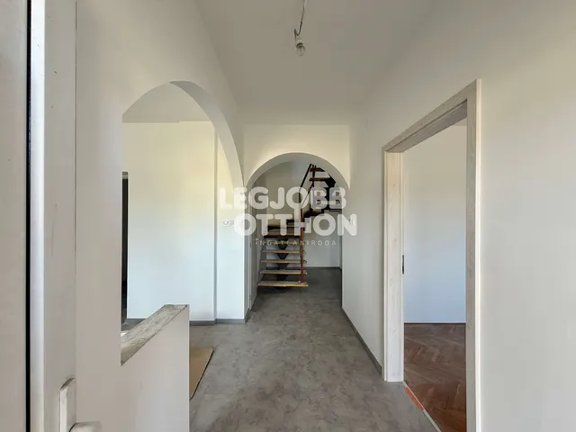 Eladó ház Cegléd 130 nm