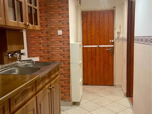 Eladó lakás Tatabánya, Újváros 36 nm