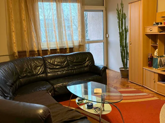 Eladó lakás Tatabánya, Újváros 55 nm