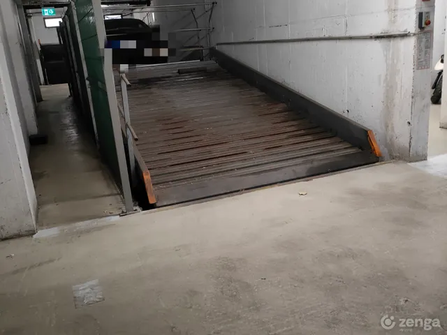 Eladó garázs Budapest XIV. kerület, Istvánmező 12 nm