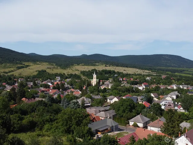 Eladó telek Markaz 2369 nm