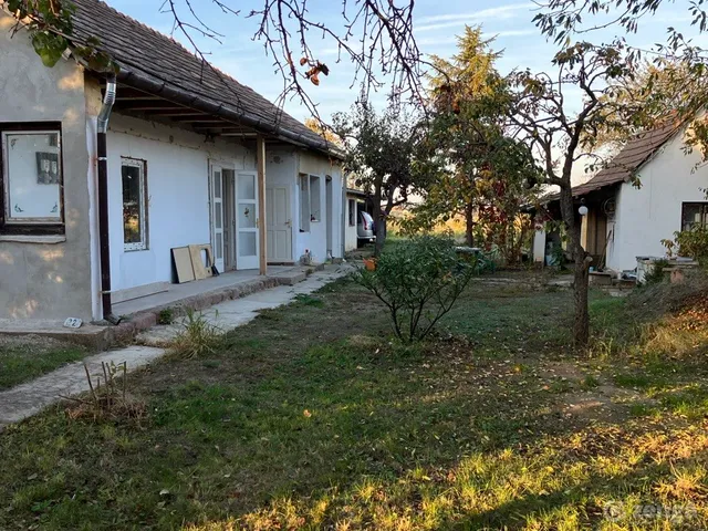 Eladó ház Siójut 70 nm