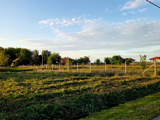 Eladó telek Buzsák, Muskátli 947 nm