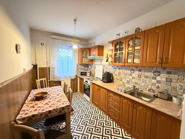 Eladó lakás Sopron, Jereván-lakótelep 73 nm