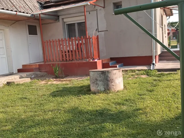 Eladó ház Úri 76 nm