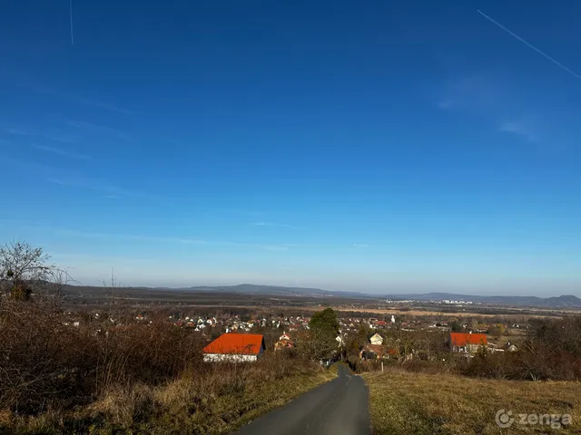 Eladó mezőgazdasági ingatlan Lesenceistvánd 4126 nm