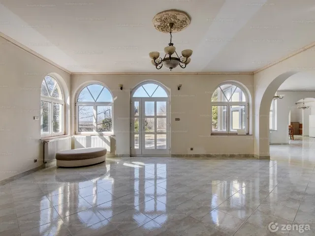 Eladó ház Biatorbágy, Bia, Arany János utca 400 nm