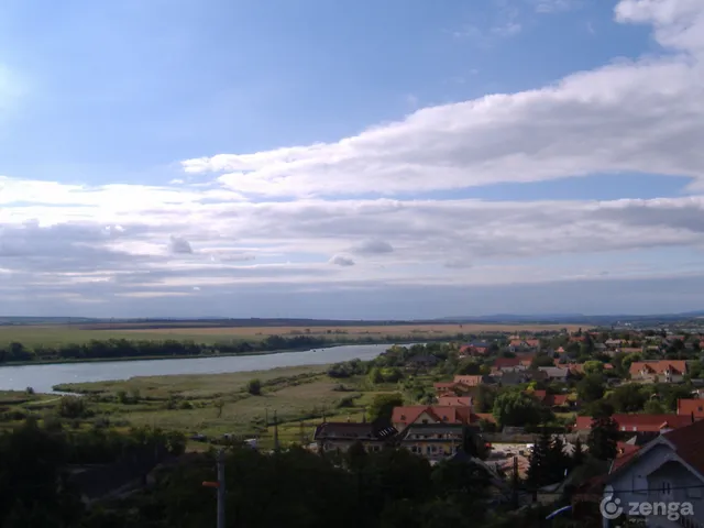 Eladó ház Biatorbágy, Bia, Arany János utca 400 nm