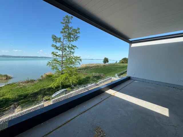 Eladó lakás Balatonszemes 63 nm