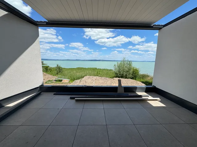 Eladó lakás Balatonszemes 63 nm