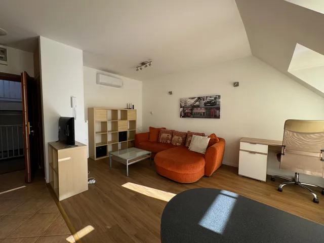 Kiadó lakás Pécs, Belváros 42 nm