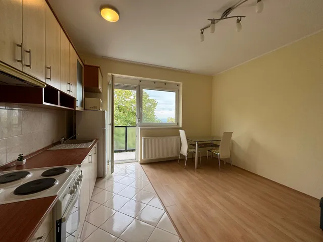 Eladó lakás Pécs, Meszes, Fehérhegyi út 39 nm