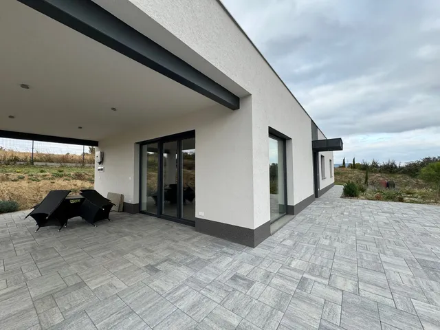 Eladó ház Pécs, Postavölgy 117 nm