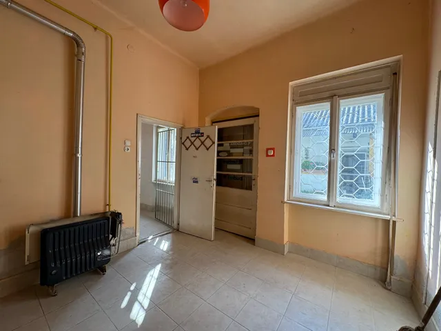 Eladó kereskedelmi és ipari ingatlan Barcs, Bajcsy Zsilinszky u 64 nm