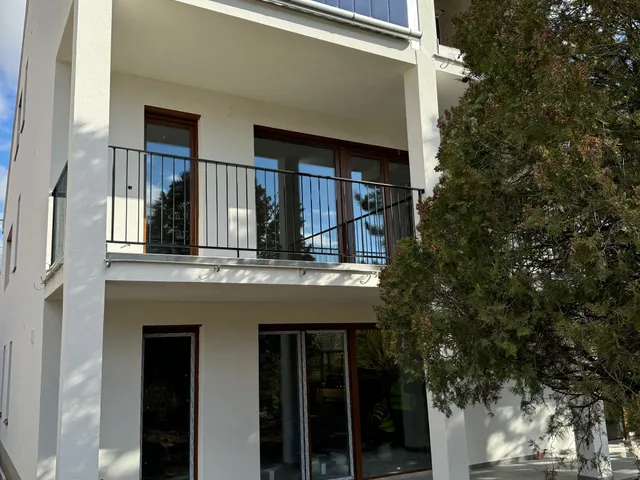 Eladó lakás Pécs, Egyetemváros 32 nm