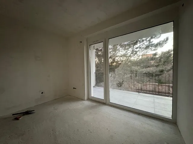 Eladó lakás Pécs, Egyetemváros 32 nm