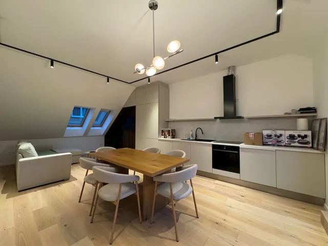 Eladó lakás Pécs, Egyetemváros 92 nm