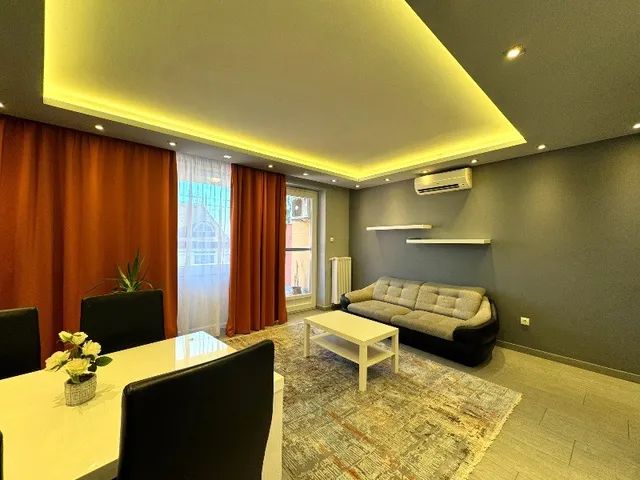 Kiadó lakás Pécs, Egyetemváros, Szigeti út 62 nm