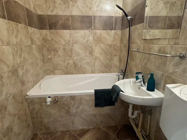 Kiadó lakás Pécs, Kertváros, Ilyés Gyula út 39 nm