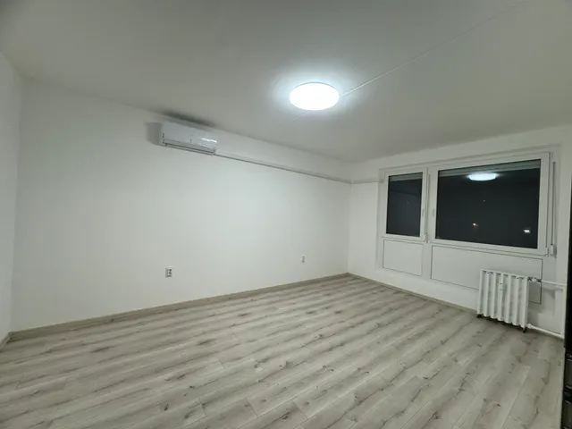 Eladó lakás Pécs, Kertváros, Uitz Béla u 39 nm