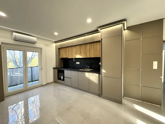 Eladó lakás Pécs, Egyetemváros, Építők útja 54 nm