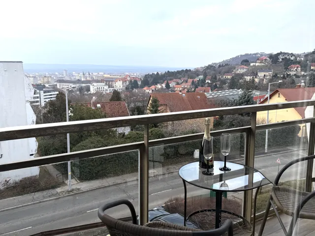 Eladó lakás Pécs, Mecsekoldal 58 nm