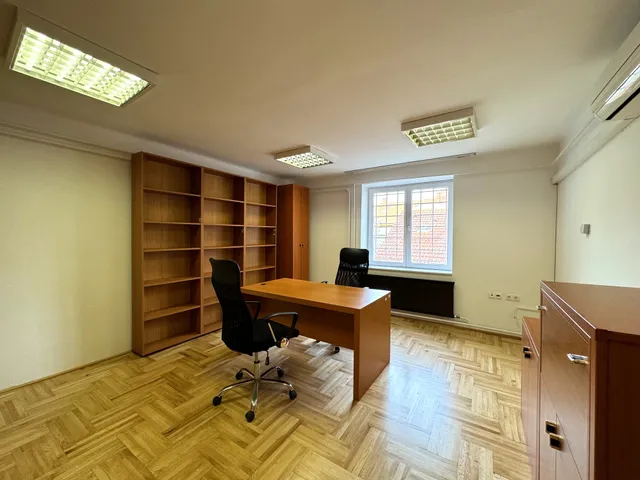 Kiadó kereskedelmi és ipari ingatlan Nagykanizsa, Belváros 378 nm