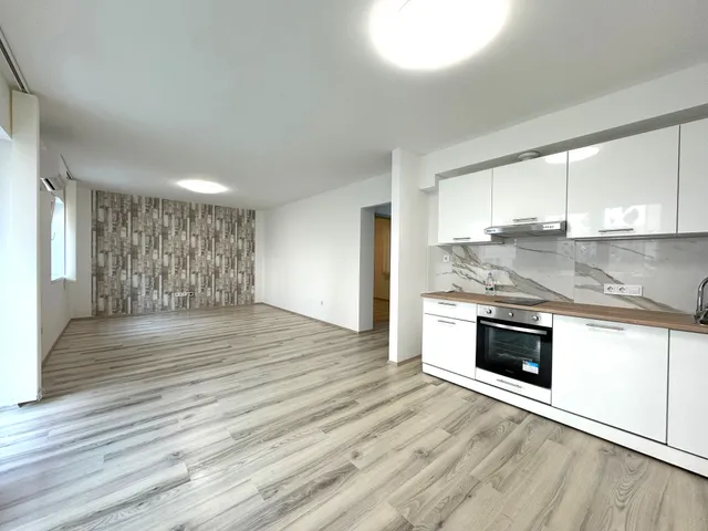 Eladó lakás Pécs, Kertváros 57 nm