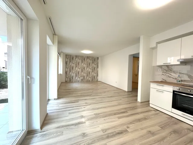 Eladó lakás Pécs, Kertváros, Fésűs utca 57 nm