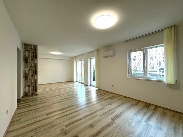 Eladó lakás Pécs, Kertváros, Fésűs utca 57 nm