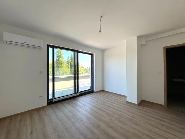 Eladó lakás Balatonszemes, Ady Endre u 95 nm