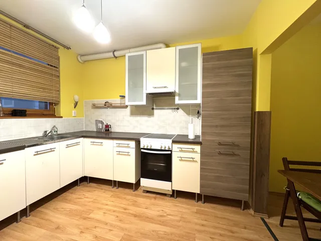 Kiadó lakás Pécs, Belváros 57 nm