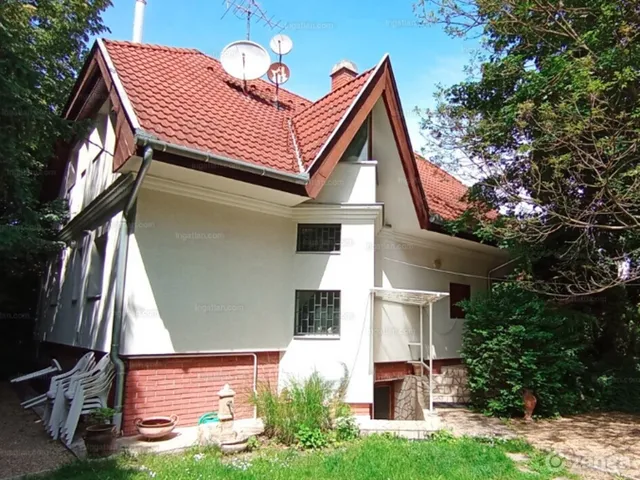 Eladó ház Szentendre, Tyúkosdűlő 220 nm