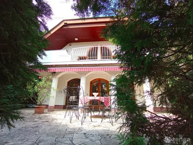 Eladó ház Szentendre, Tyúkosdűlő 220 nm