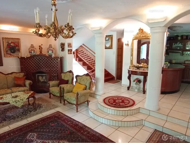 Eladó ház Szentendre, Tyúkosdűlő 220 nm