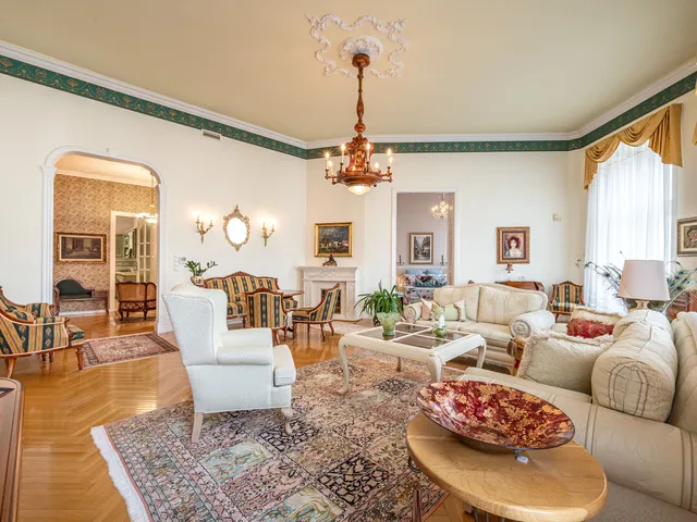 Eladó lakás Budapest VI. kerület 172 nm