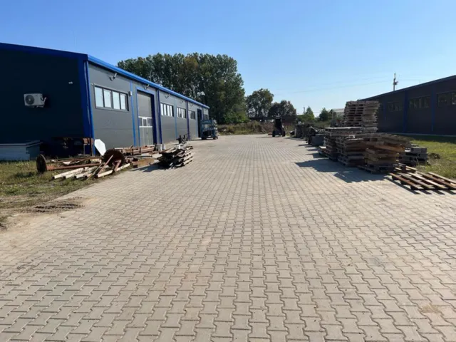 Eladó kereskedelmi és ipari ingatlan Mikepércs, Ipartelep utca 063/37 1554 nm