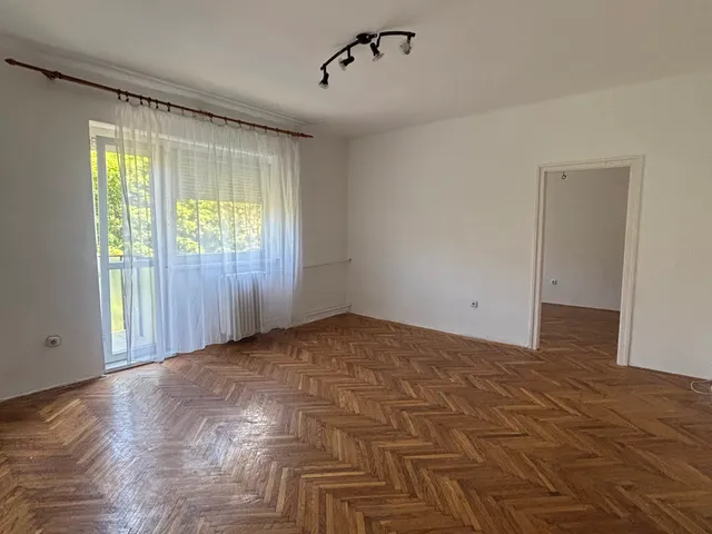 Eladó lakás Tatabánya, Újváros 54 nm