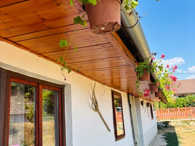 Eladó ház Héreg, Fő út 117 nm