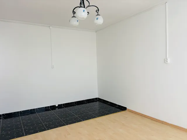 Kiadó lakás Tatabánya, Újváros, Ifjúság út 36 nm
